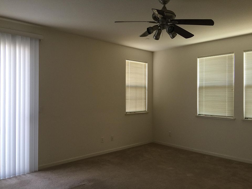 2nd image of 2788 Garrett Pl
