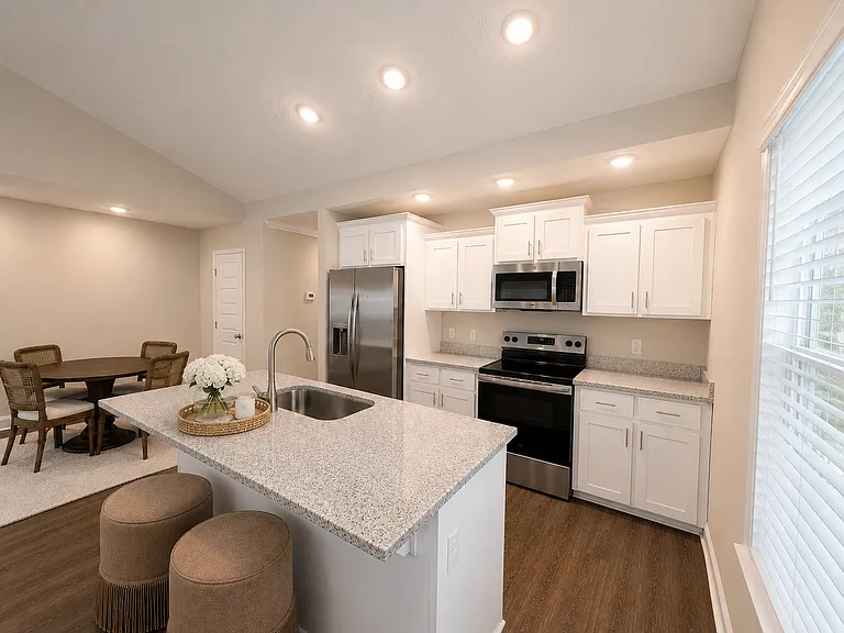 311A Cindy Ln — Photo 4