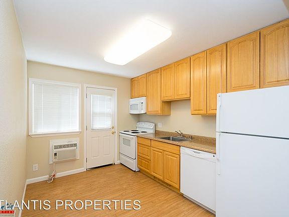 5th image of 1445 Kerley Dr APT 02