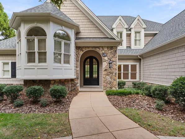 8900 Barleymoor Dr, Raleigh, NC 27615