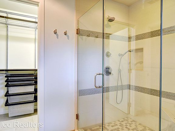 3rd image of 3201 Chaparral Ln