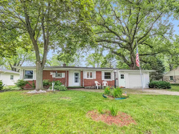 836 N Clay St, De Pere, WI 54115