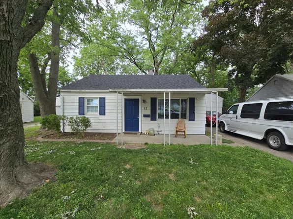 12 Sherwood Ct, Champaign, IL 61820