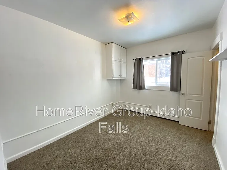 172 E 2 S #1 — Photo 8
