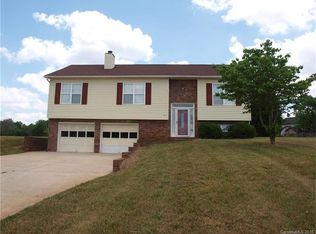 3902 Pumpkin Ln, Conover, NC 28613