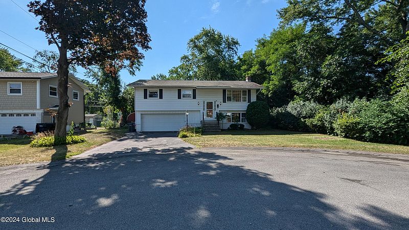 2nd image of 2280 Deborah Drive