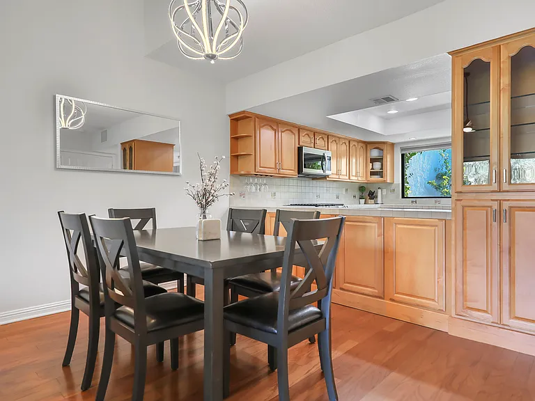 166 Wimbledon Ct — Photo 8