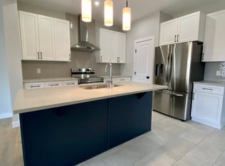 22130 92a Ave NW #1A, Edmonton, AB T5T7P2