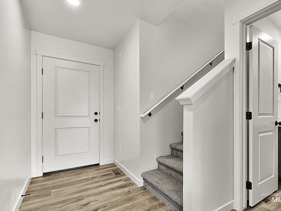 2nd image of 355 N 18th