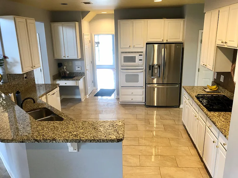 1635 Omara Ln SE — Photo 10