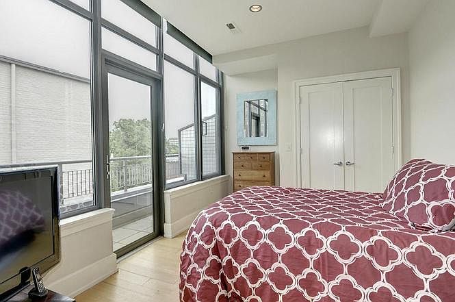 second BR with terrace access. separate bathroom