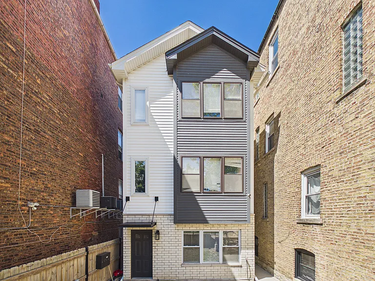 2650 W 21st Pl #1 — Photo 2