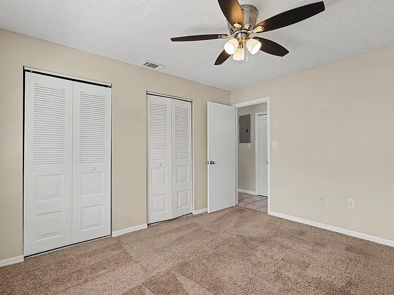 4534 Sleepy Oak Ln — Photo 15