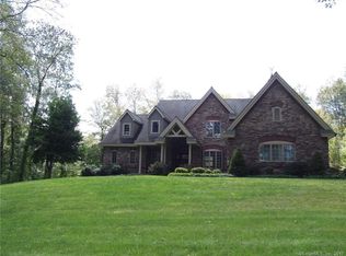 72 Comstock Trl, East Hampton, CT 06424