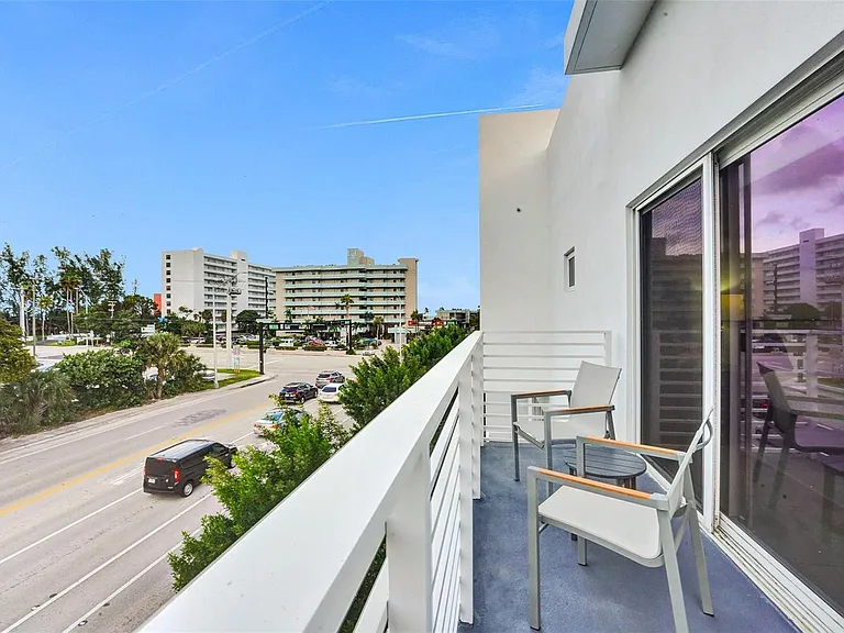 1371 N Ocean Blvd — Photo 39