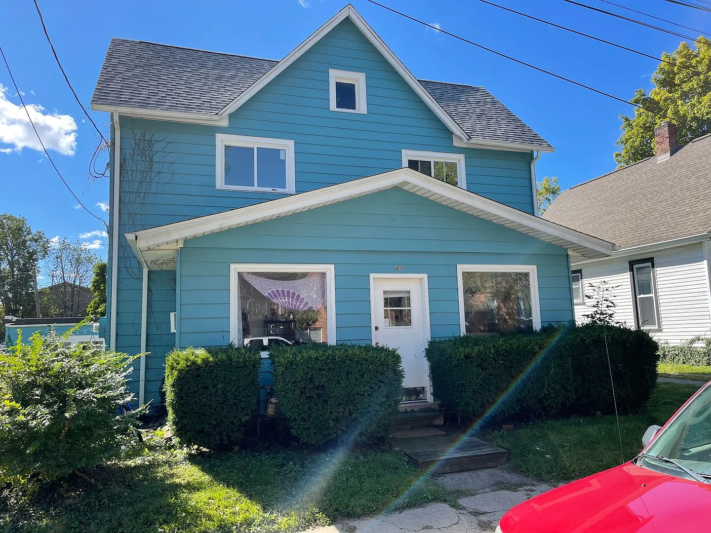 323 W Lutz Ave — Photo 1