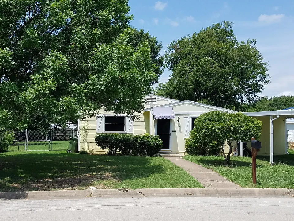 7103 Dogwood Park Dr