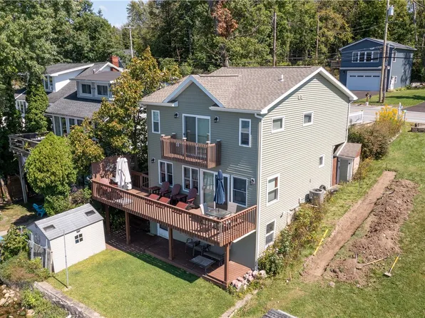 5264 E Lake Rd, Livonia, NY 14487