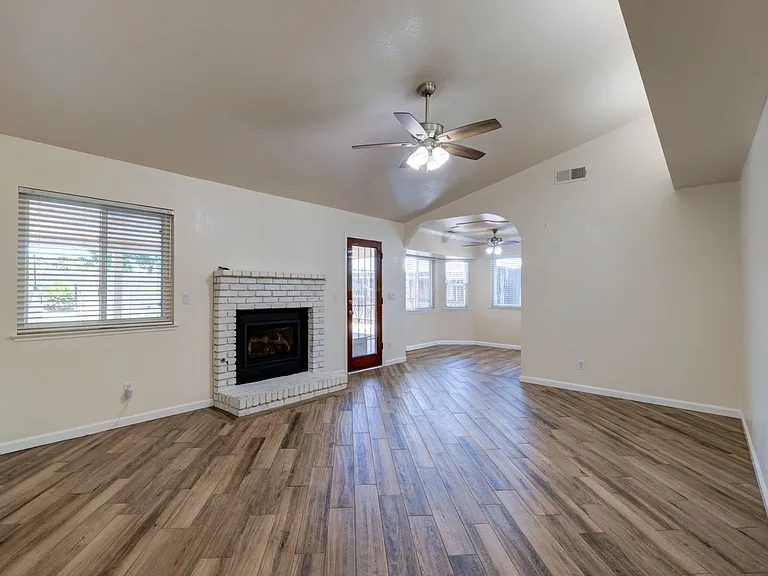2197 Polson Ave — Photo 12