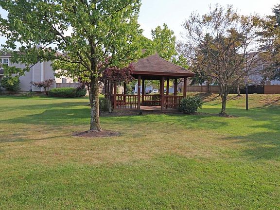5th image of 7609 Wellshire Dr