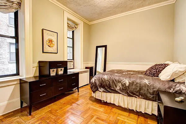 Sold by Ian K. Katz Residential | media 12