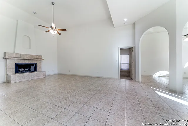206 English Oaks Cir — Photo 3