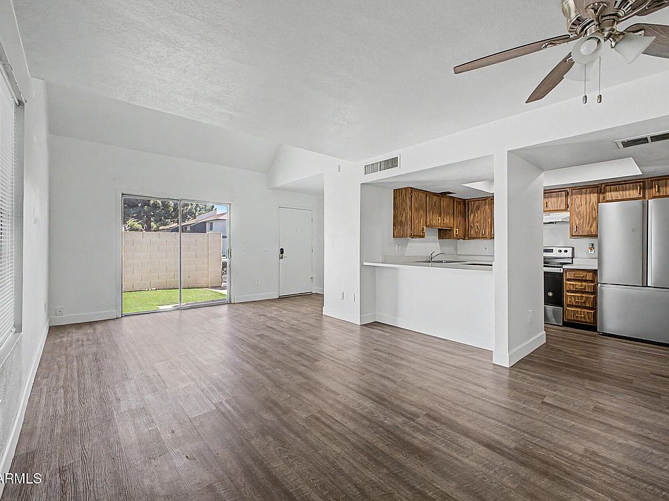1st image of 1342 W EMERALD Avenue #418