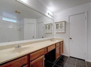 90 Texas Sun Dr, Austin, TX 78748