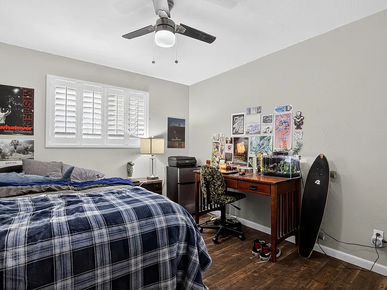 123 E Erie Dr — Photo 30