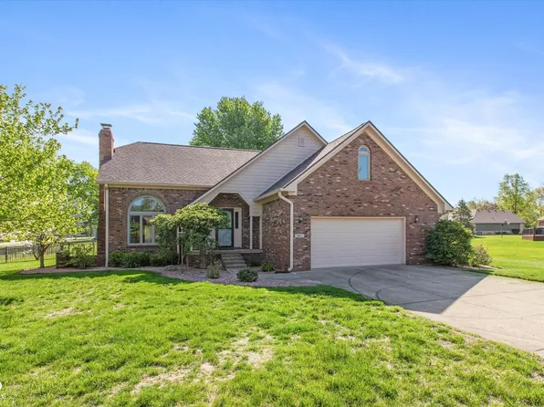1967 N Rudgate Dr, Avon, IN 46123