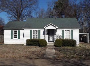 210 W Sherrod Ave, Covington, TN 38019