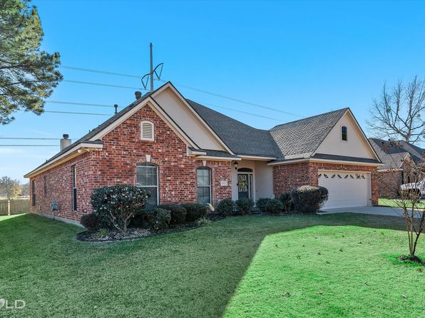 8193 Myrtlewood Dr