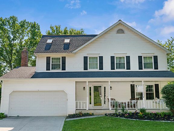 3rd image of 5753 Running Brook Dr