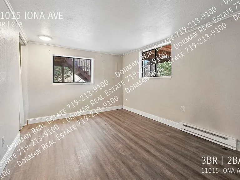 11015 Iona Ave — Photo 10