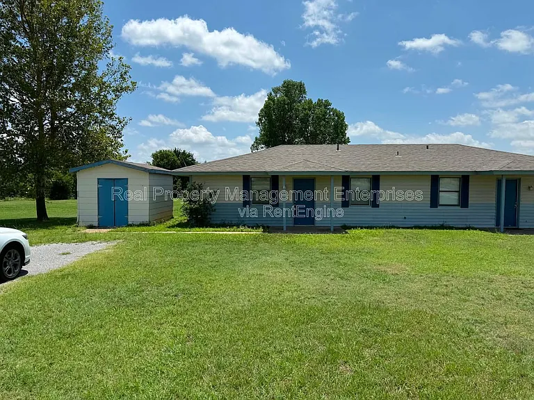 1803 Sandrock Rd — Photo 2