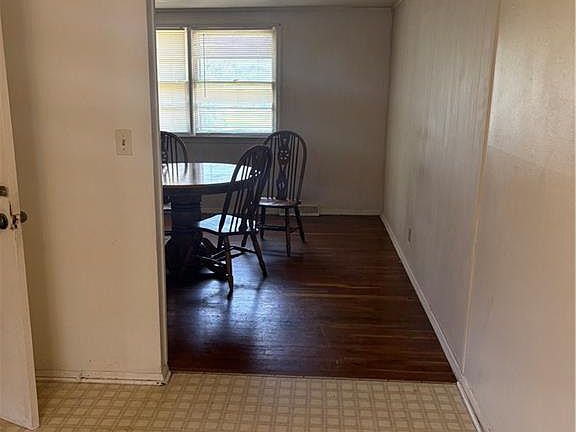 4th image of 4546 NE Kelsey Rd