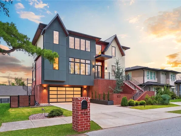 702 NE A St, Bentonville, AR 72712