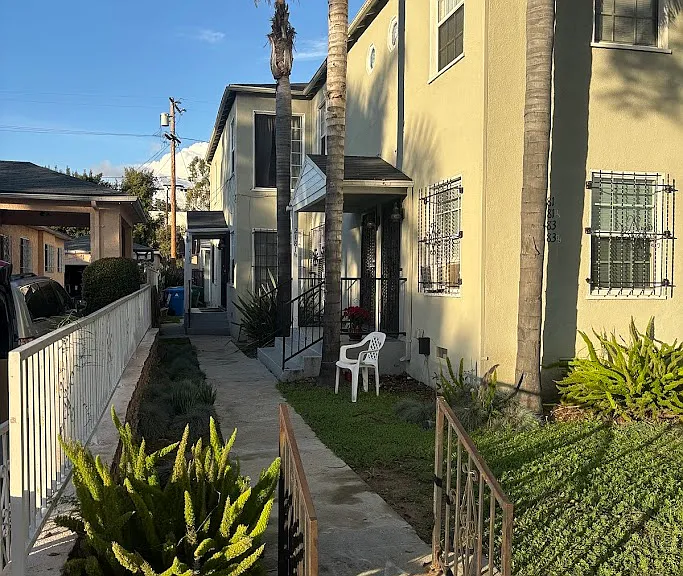 2183 W 27th St — Photo 14