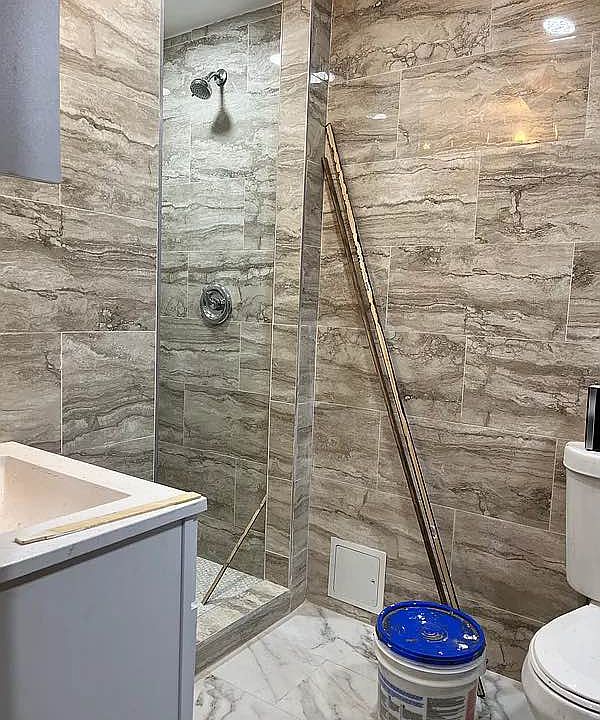2nd image of 494 Putman Ave #4