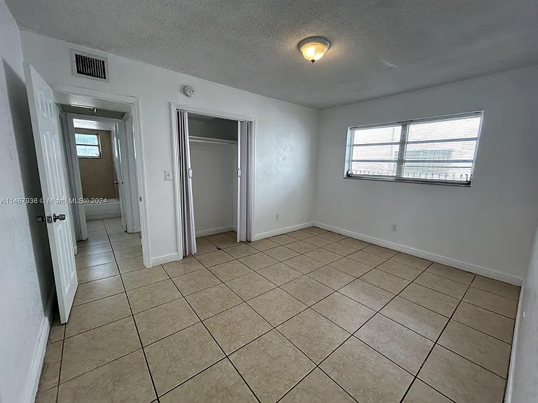 8277 NE Miami Ct #102 — Photo 11