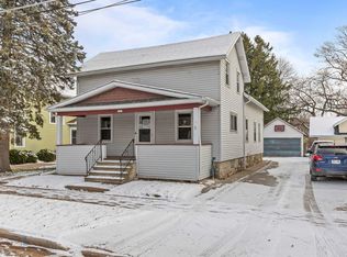 1652 Minnesota St, Oshkosh, WI 54902