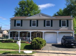 20 Edgewood Pl, Flanders, NJ 07836