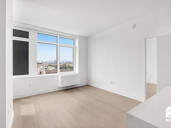 3rd image of 3620 Steinway St APT 430