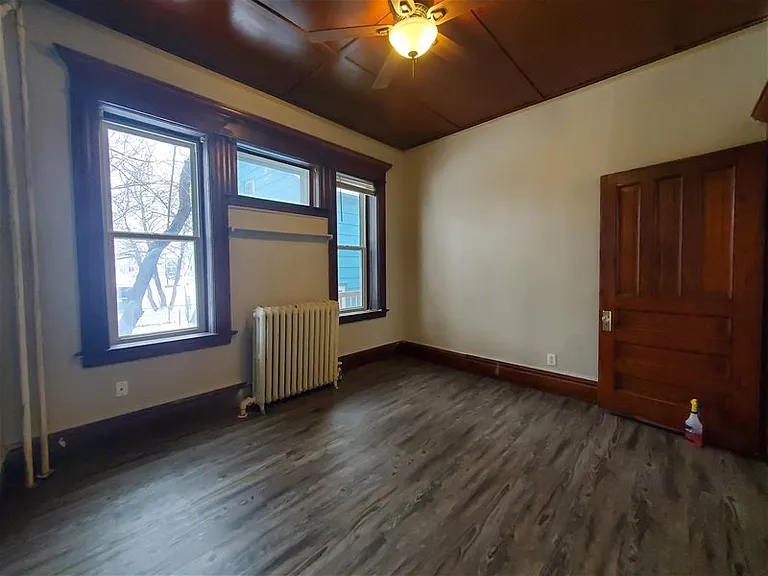 420 2nd Ave NE #102 — Photo 7