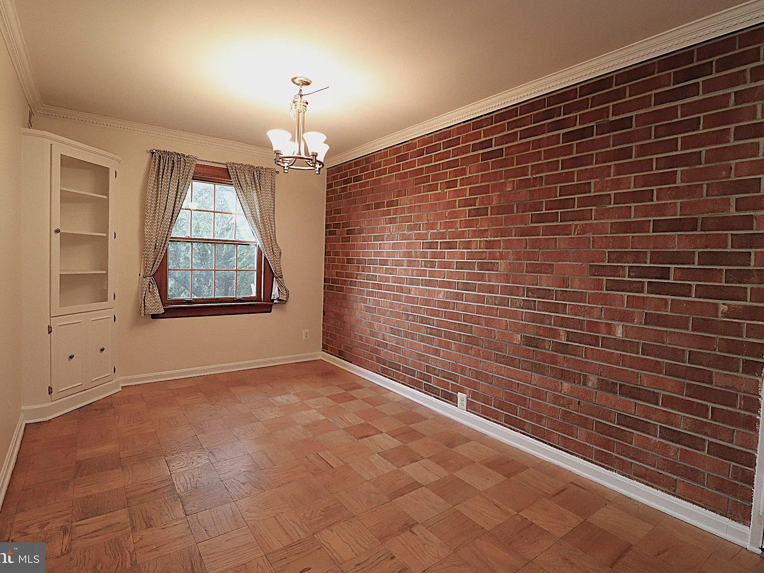 2 bed, 1.0 bath, 1105 sqft, $2,250 — Photo 4