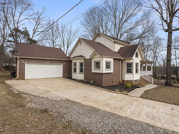 4th image of 1510 Chestnut Cove Rd
