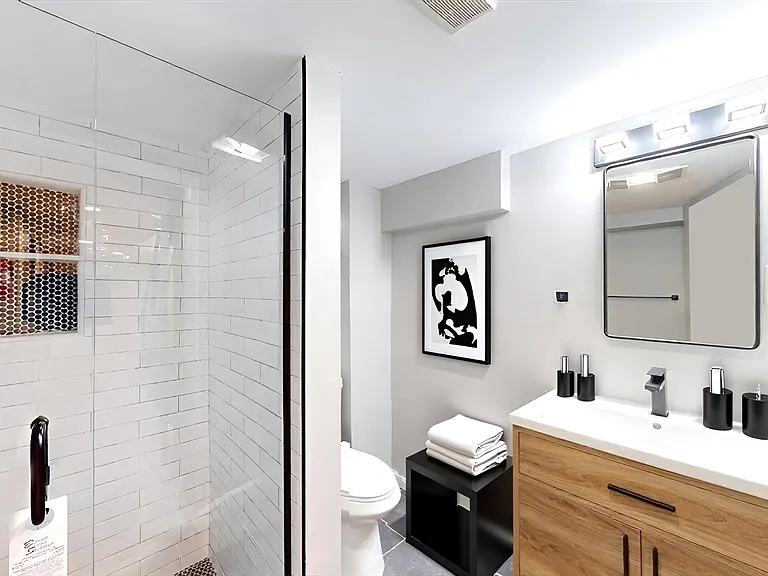 61 Montmorenci Ave — Photo 22