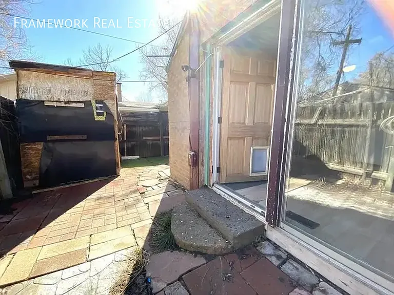1358 Zephyr St #1358 — Photo 6