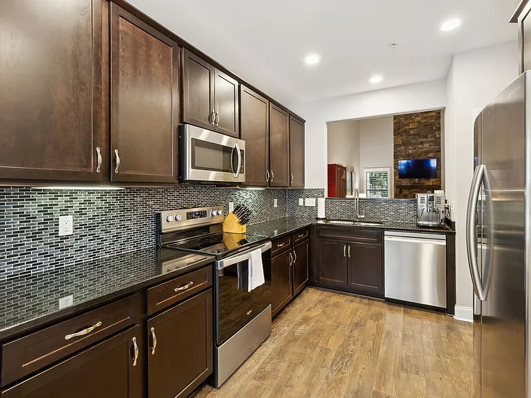 3238 Blue Sky Dr — Photo 4