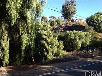 1st image of 505 N Loop Dr